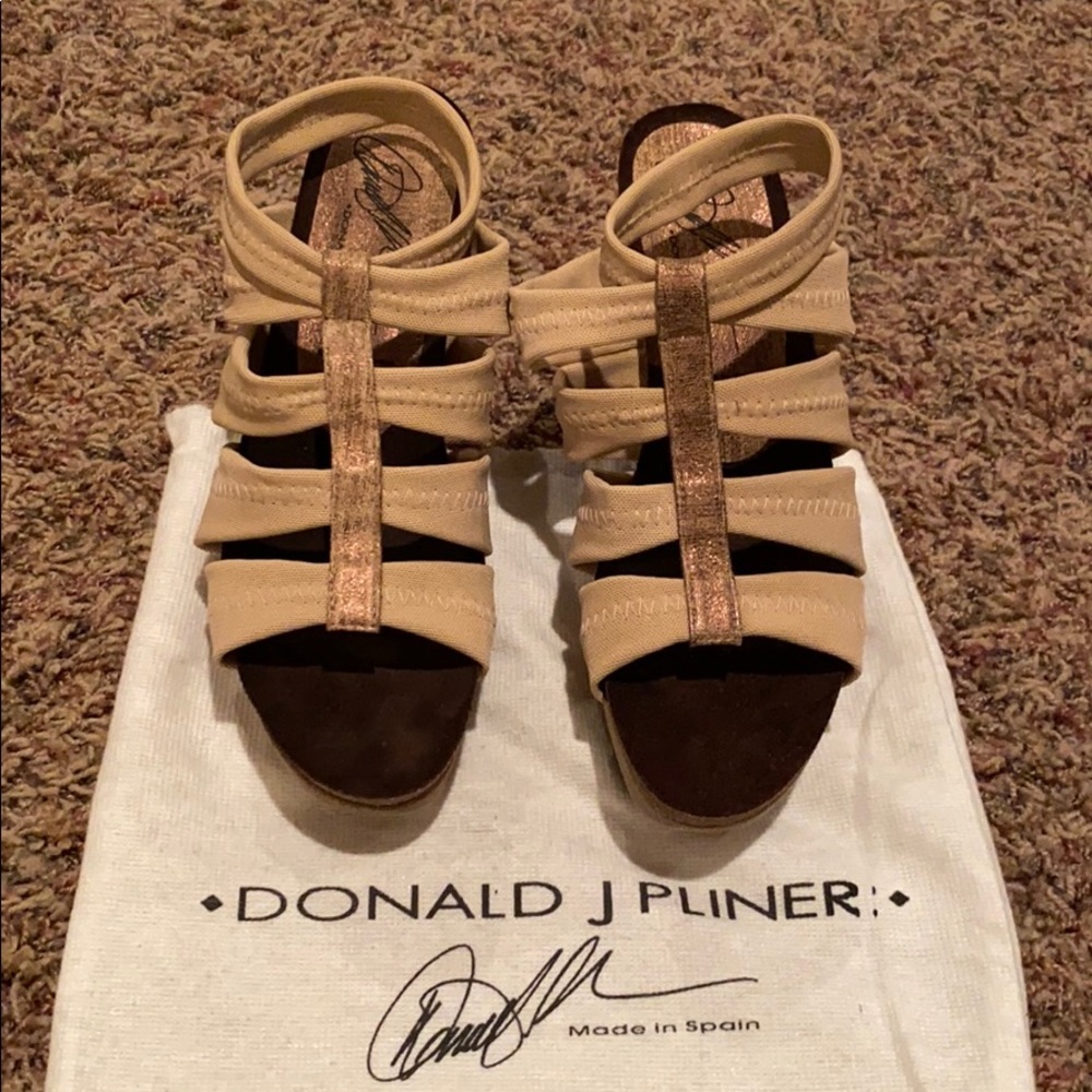 Donald J Pliner sandals